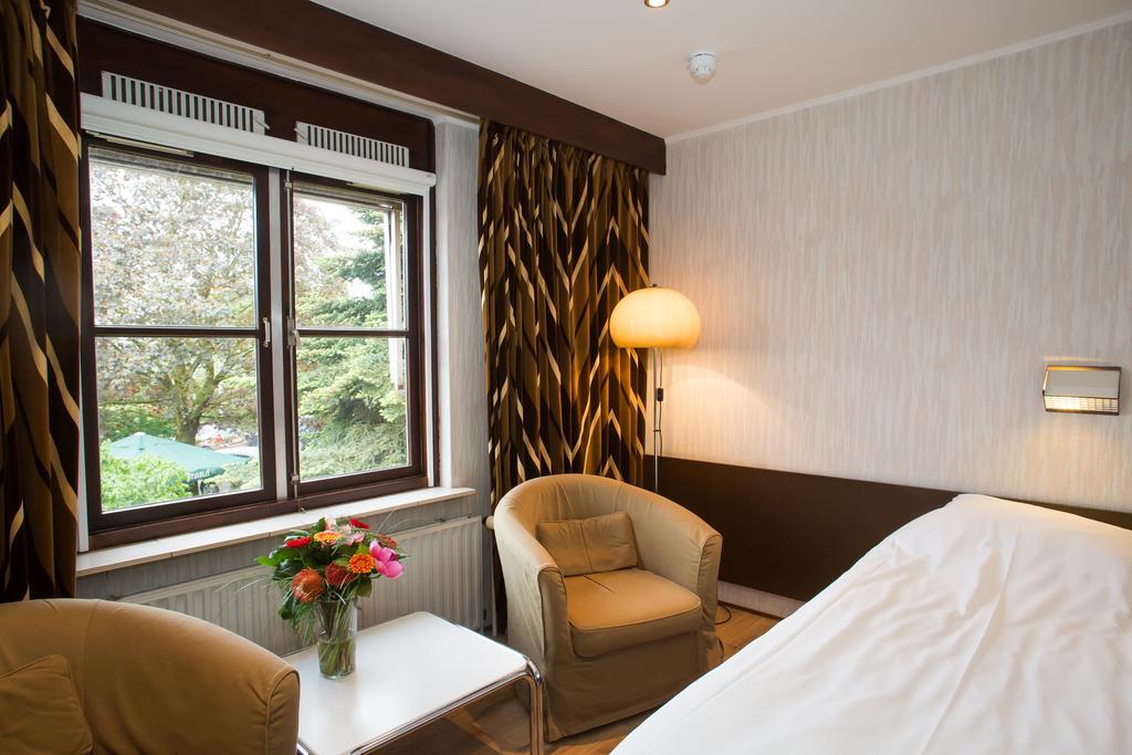 Hotel De Hoofdige Boer 3*