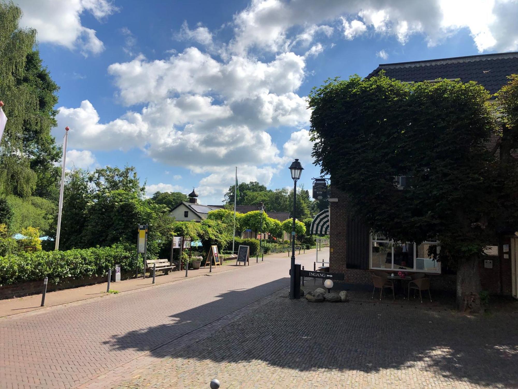 De Hoofdige Boer Almen