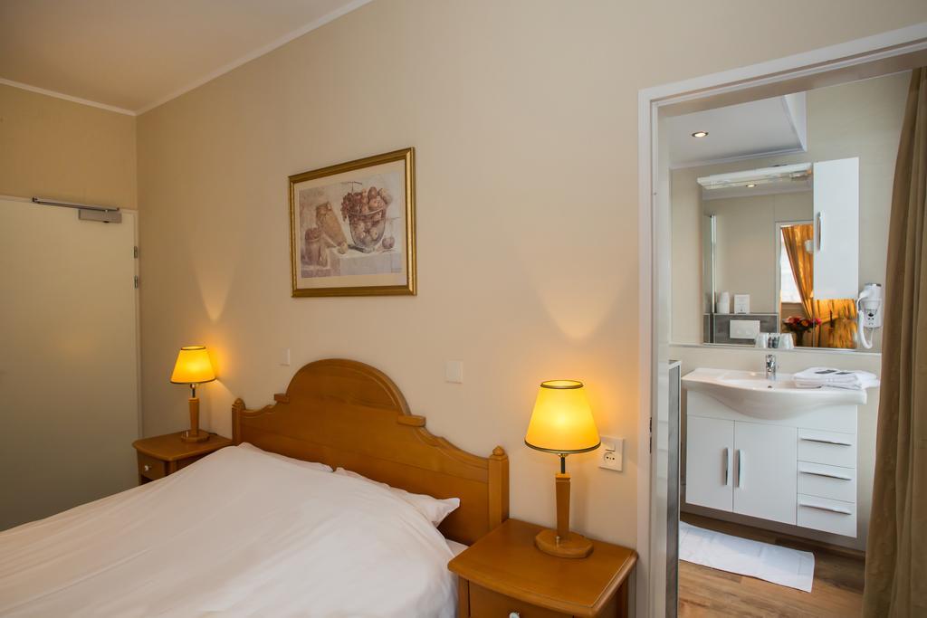 Hotel De Hoofdige Boer Almen