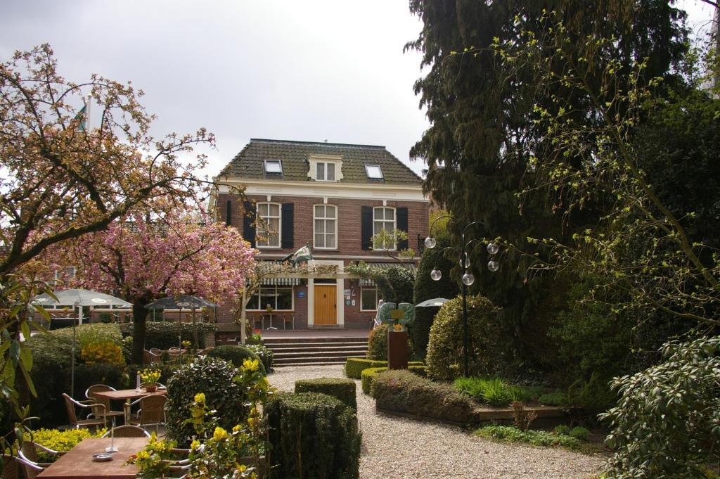 Hotel De Hoofdige Boer Almen